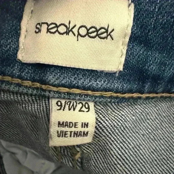 Sneak Peek Womens Jeans Straight Leg Destroyed Distressed Light Wash Size 29 - Picture 10 of 10